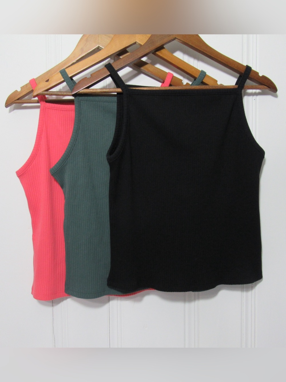 Old Navy Ribbed Spaghetti Strap Rib Knit Cami Tank Top Black, Jade, Coral Large